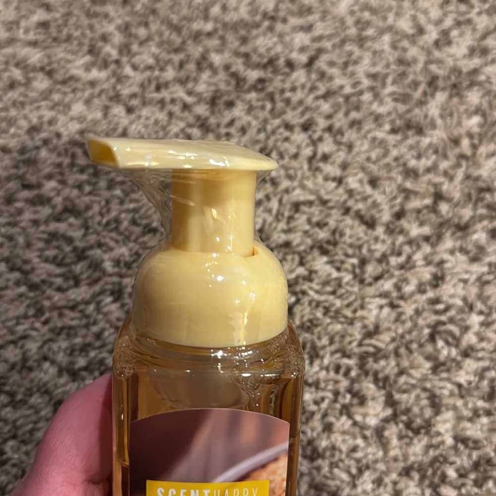 ScentHappy Foaming Hand Soap - Picture 2 of 3